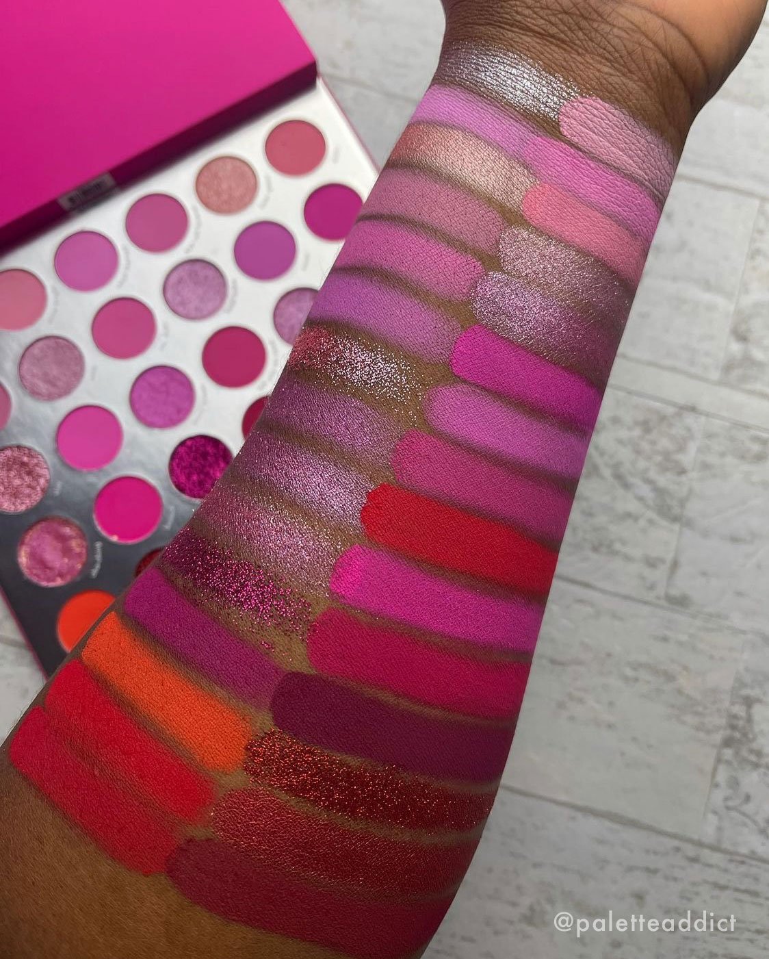 Kara Beauty Pro17 Like Totally! Creative Beauty Palette